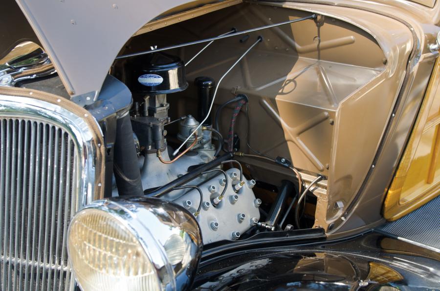  Ford V8 DeLuxe Station Wagon 1933 года  (фото 22 из 47)